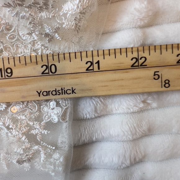 #A259   FT INC  Romantic  White Embroidered  Mesh Top, Sequins NWT XL - Picture 10 of 11